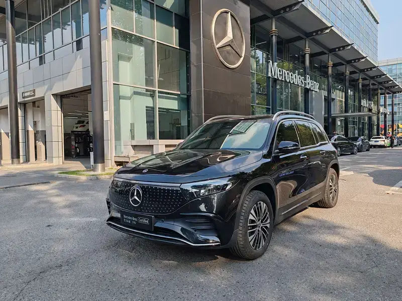 2025 Mercedes-Benz EQB с пробегом 1 700 км