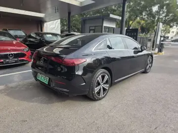 2025 Mercedes-Benz EQE с пробегом 45 600 км