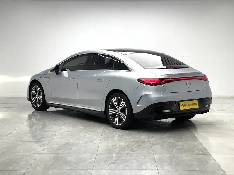 2022 Mercedes-Benz EQE с пробегом 40 900 км