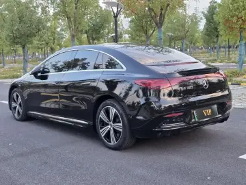 2022 Mercedes-Benz EQE с пробегом 79 000 км