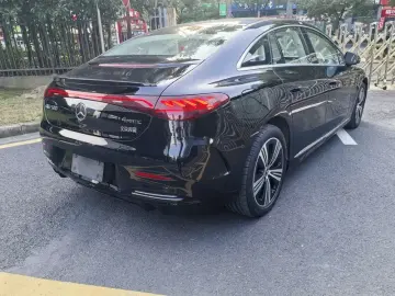 2025 Mercedes-Benz EQE с пробегом 20 000 км