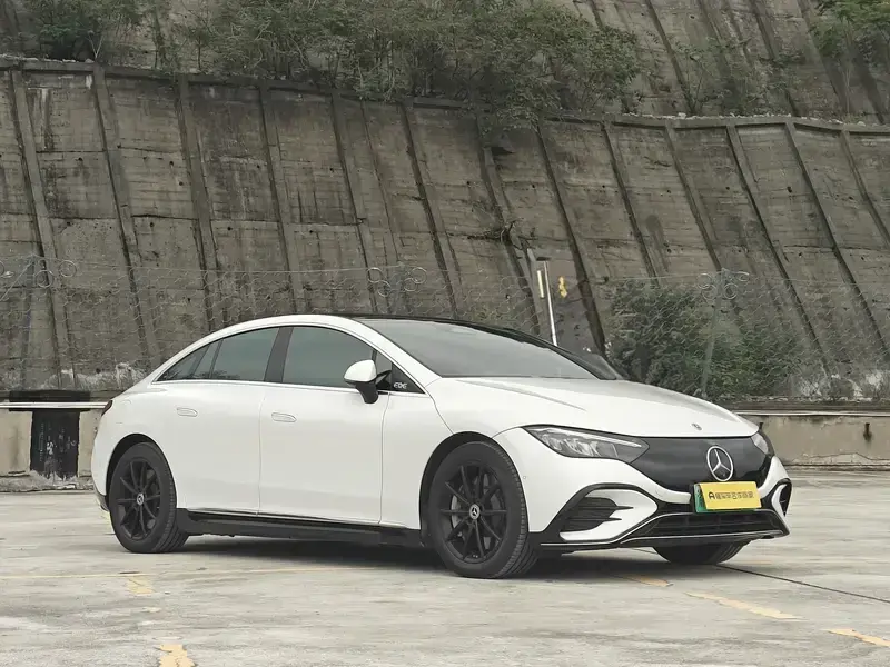 2022 Mercedes-Benz EQE с пробегом 50 800 км