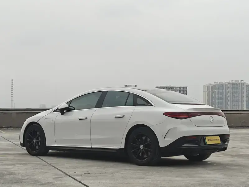 2022 Mercedes-Benz EQE с пробегом 50 800 км
