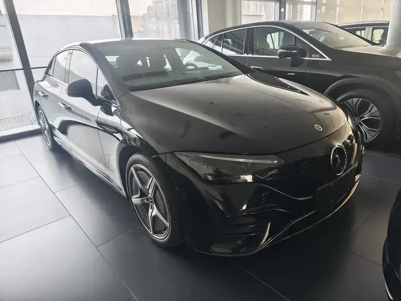 2022 Mercedes-Benz EQE с пробегом 100 км