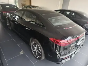 2022 Mercedes-Benz EQE с пробегом 100 км