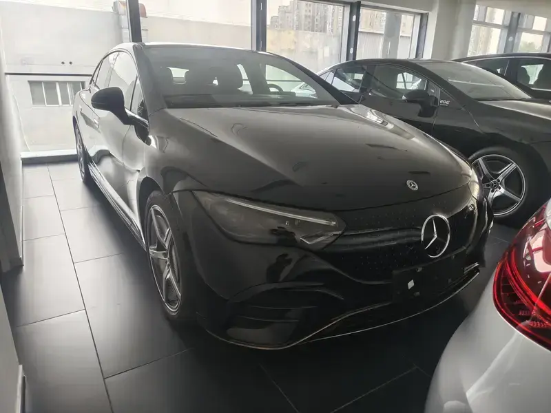 2022 Mercedes-Benz EQE с пробегом 100 км
