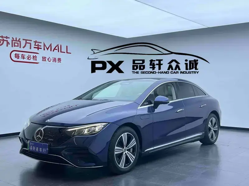 2025 Mercedes-Benz EQE с пробегом 18 000 км