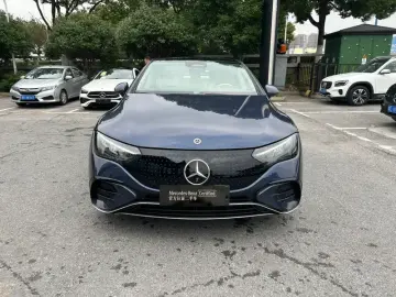 2025 Mercedes-Benz EQE с пробегом 100 км