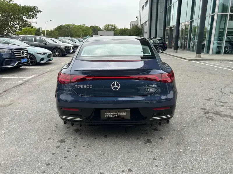 2025 Mercedes-Benz EQE с пробегом 100 км