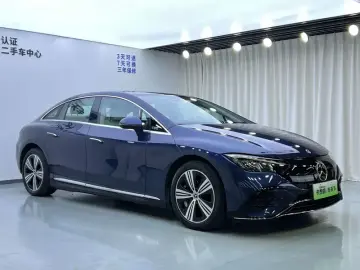 2025 Mercedes-Benz EQE с пробегом 46 000 км