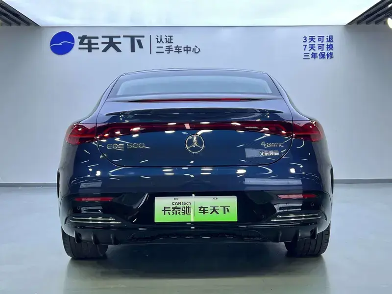 2025 Mercedes-Benz EQE с пробегом 46 000 км