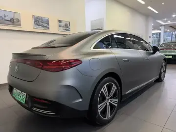 2022 Mercedes-Benz EQE с пробегом 58 000 км