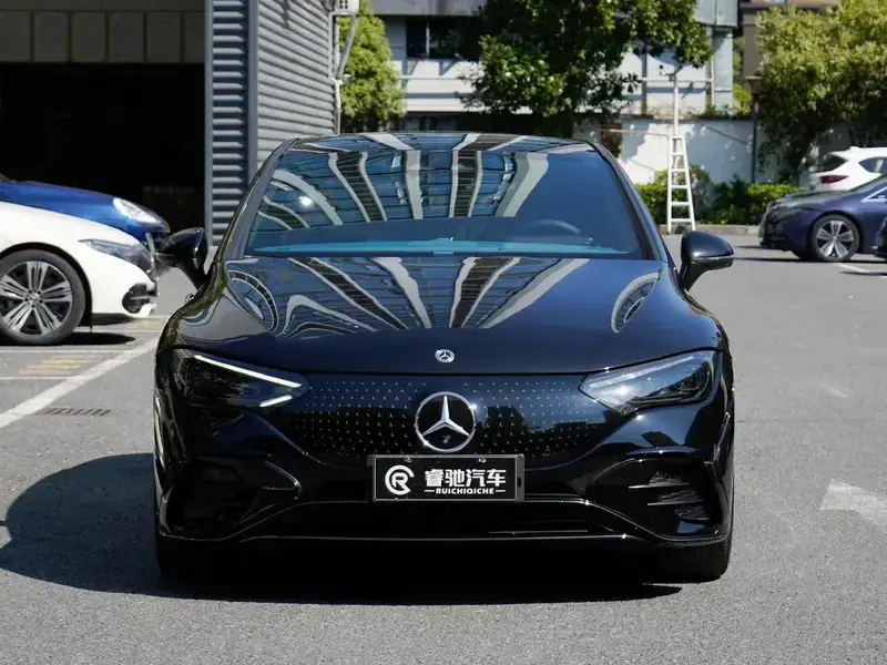 2022 Mercedes-Benz EQE с пробегом 75 000 км