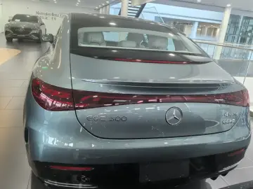 2025 Mercedes-Benz EQE с пробегом 100 км
