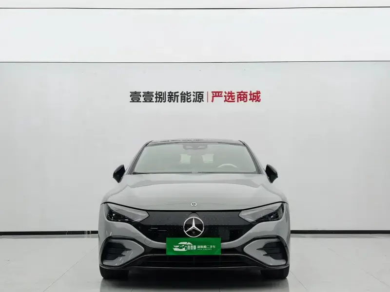 2022 Mercedes-Benz EQE с пробегом 46 000 км