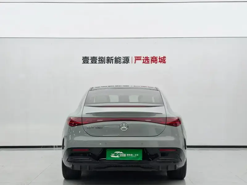 2022 Mercedes-Benz EQE с пробегом 46 000 км