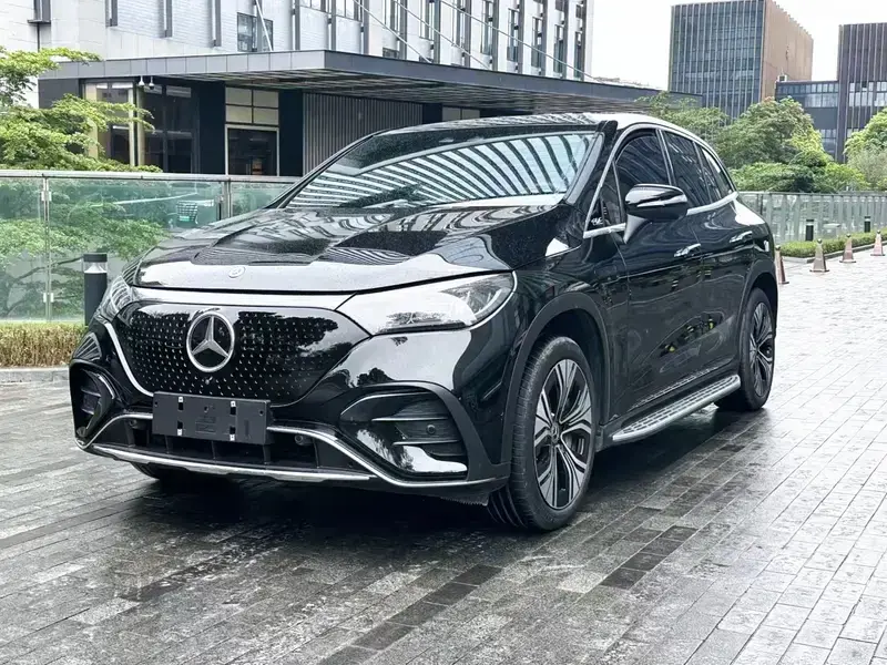 2023 Mercedes-Benz EQE SUV с пробегом 108 000 км