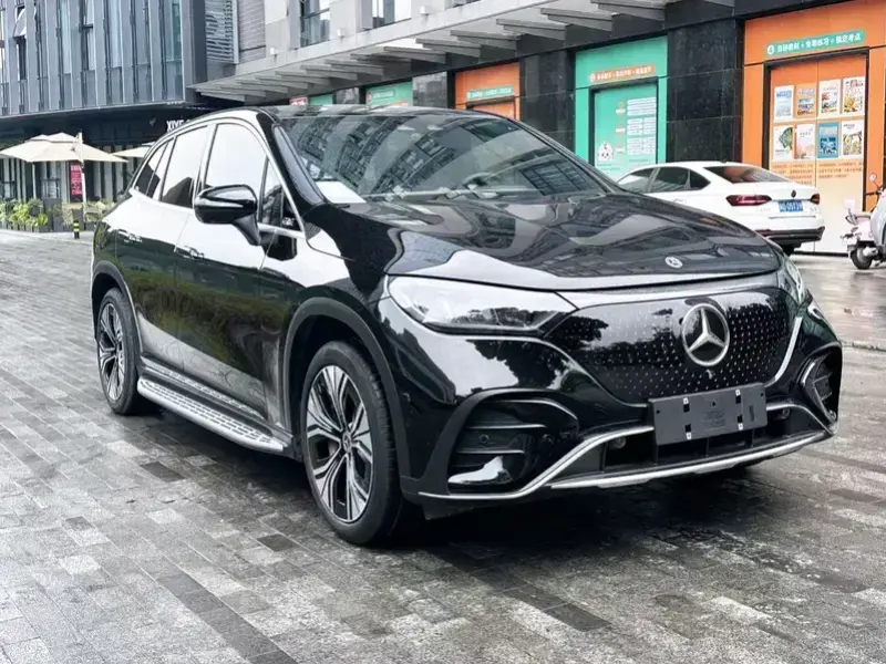 2023 Mercedes-Benz EQE SUV с пробегом 108 000 км