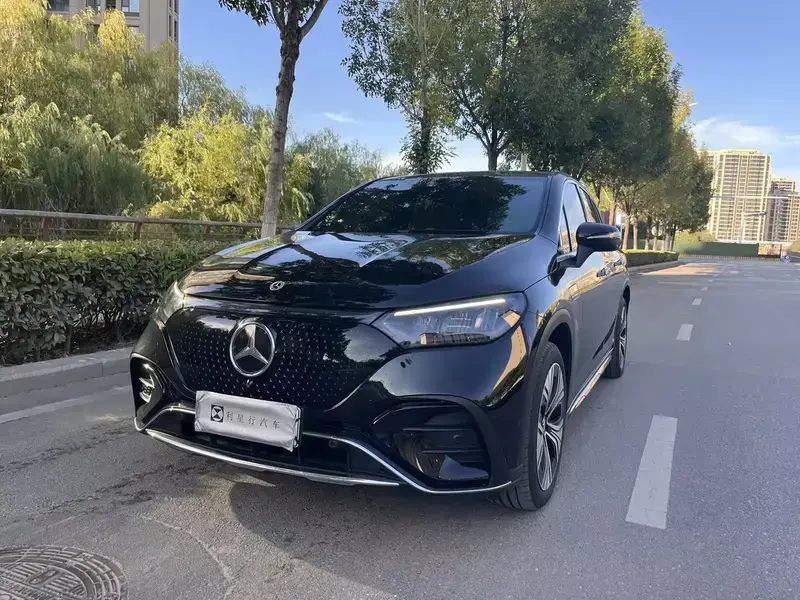2024 Mercedes-Benz EQE SUV с пробегом 18 000 км