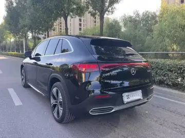 2024 Mercedes-Benz EQE SUV с пробегом 18 000 км