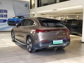 2023 Mercedes-Benz EQE SUV с пробегом 26 300 км