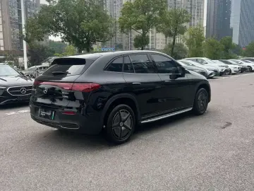 2024 Mercedes-Benz EQE SUV с пробегом 26 000 км