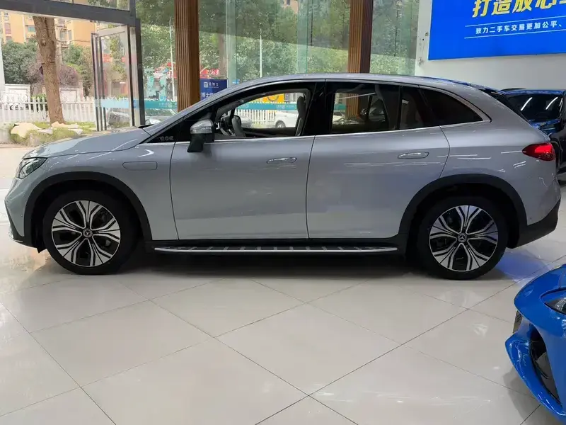 2024 Mercedes-Benz EQE SUV с пробегом 29 000 км