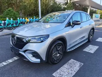 Mercedes-Benz EQE SUV