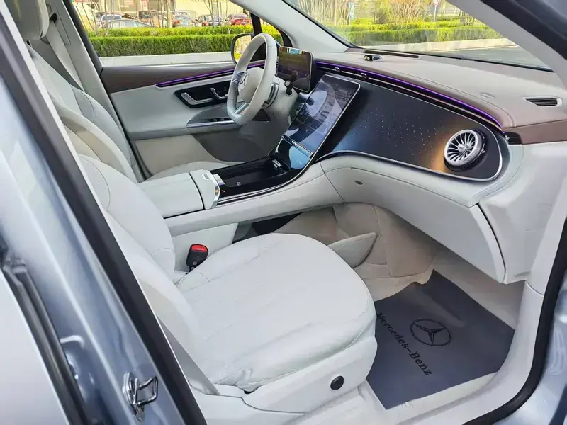 2023 Mercedes-Benz EQE SUV с пробегом 6 000 км