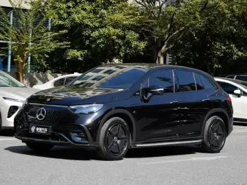 Mercedes-Benz EQE SUV