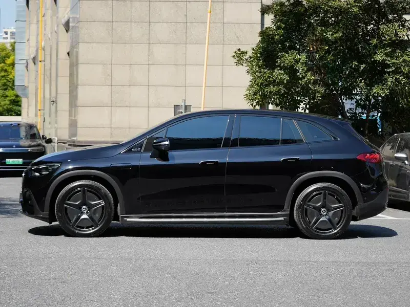 2024 Mercedes-Benz EQE SUV с пробегом 200 км