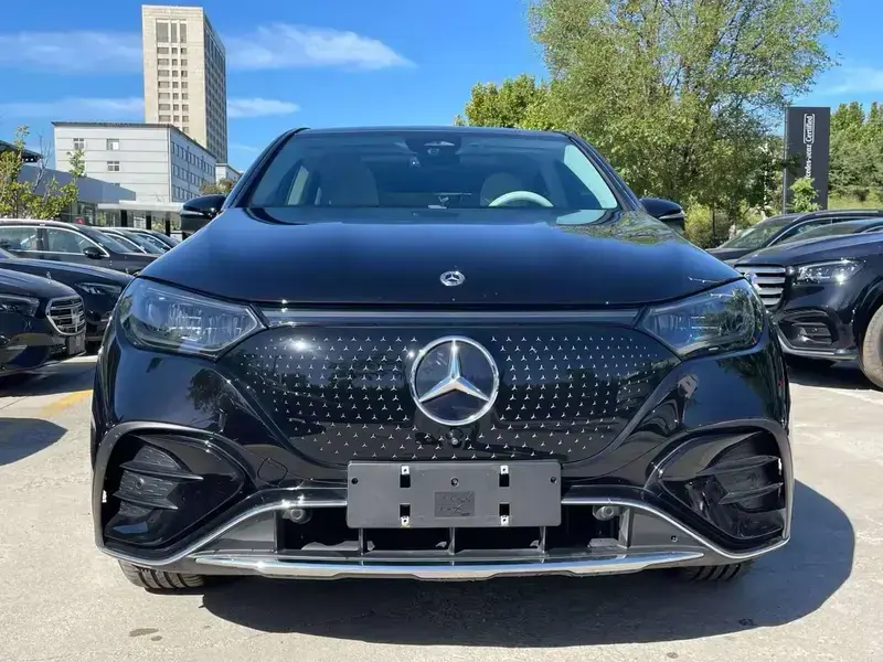 2024 Mercedes-Benz EQE SUV с пробегом 5 000 км