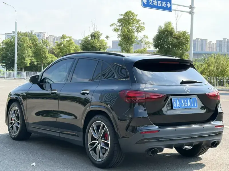 2024 Mercedes-Benz GLA AMG с пробегом 20 000 км