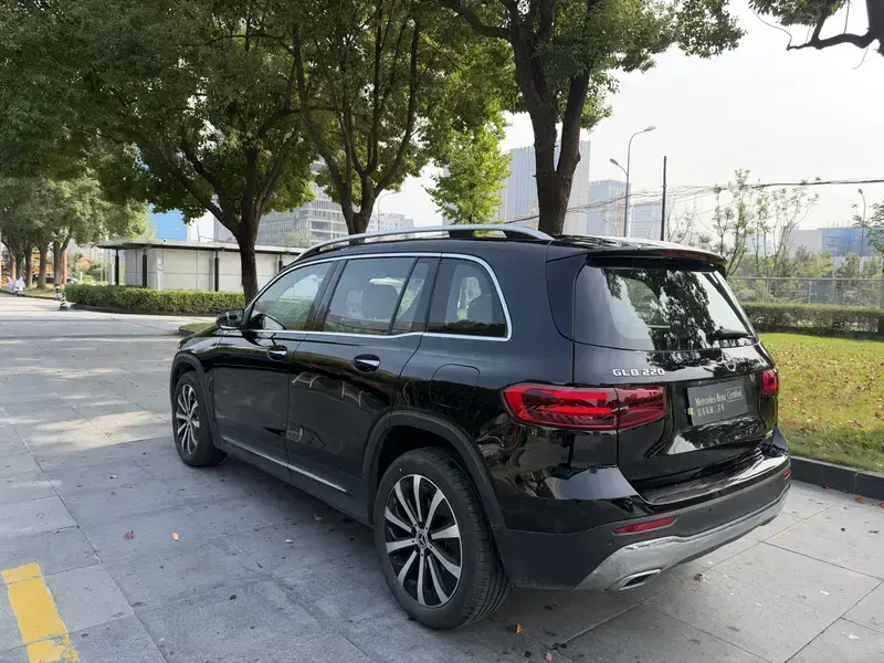 2025 Mercedes-Benz GLB с пробегом 20 500 км