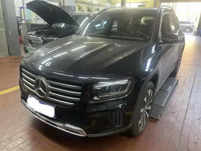 2025 Mercedes-Benz GLB с пробегом 9 200 км