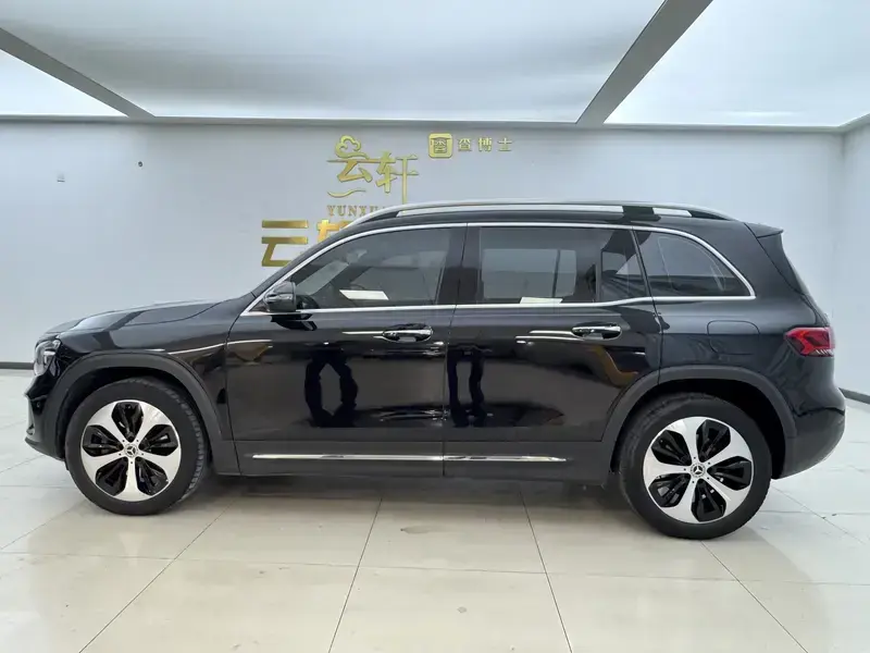 2023 Mercedes-Benz GLB с пробегом 54 000 км