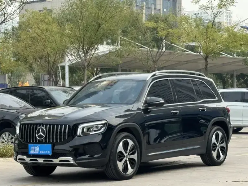 2023 Mercedes-Benz GLB с пробегом 28 000 км