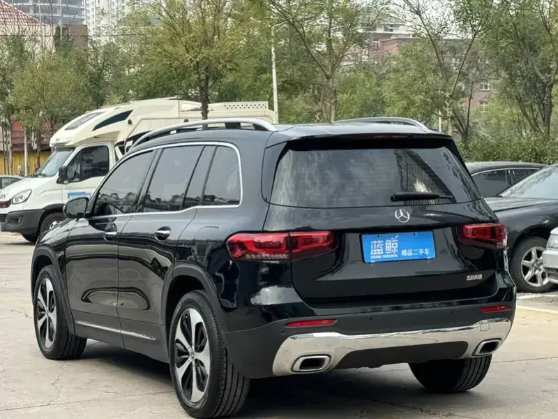 2023 Mercedes-Benz GLB с пробегом 28 000 км