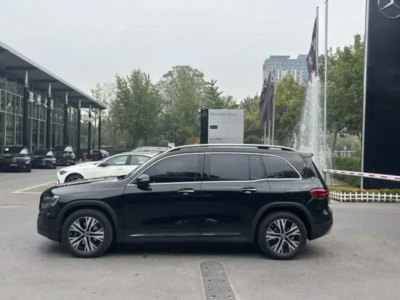 2024 Mercedes-Benz GLB с пробегом 42 000 км