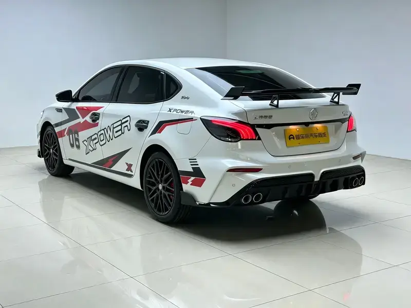 2025 MG 6 с пробегом 15 500 км