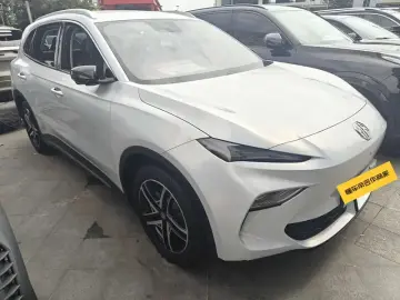 2025 MG ES5 с пробегом 25 000 км