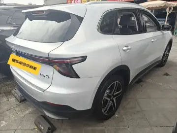 2025 MG ES5 с пробегом 25 000 км