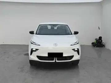 2025 MG ES5 с пробегом 9 900 км