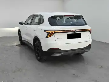 2025 MG ES5 с пробегом 9 900 км