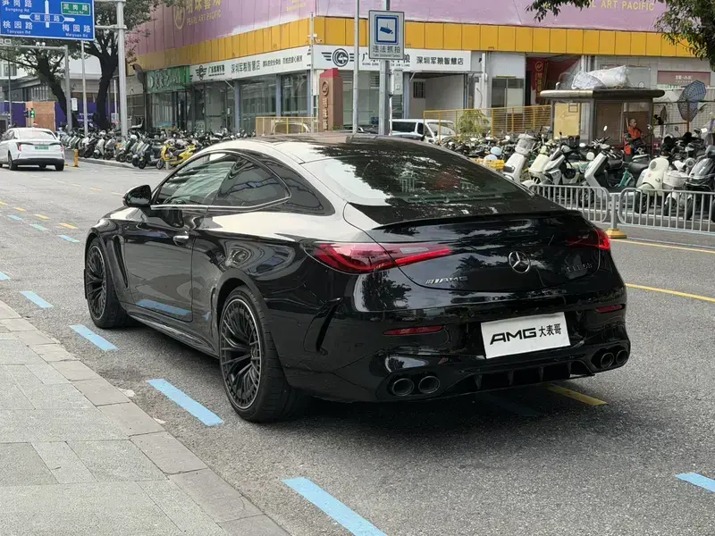 2026 Mercedes-Benz CLE AMG с пробегом 14 000 км