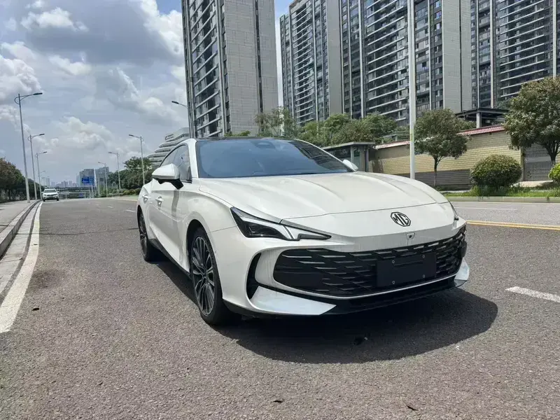 2023 MG 7 с пробегом 18 000 км