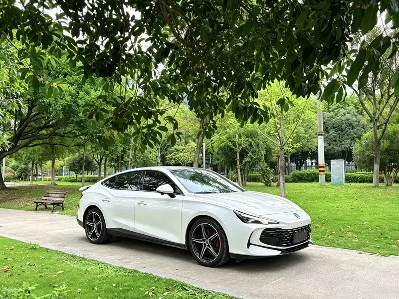 2023 MG 7 с пробегом 9 000 км