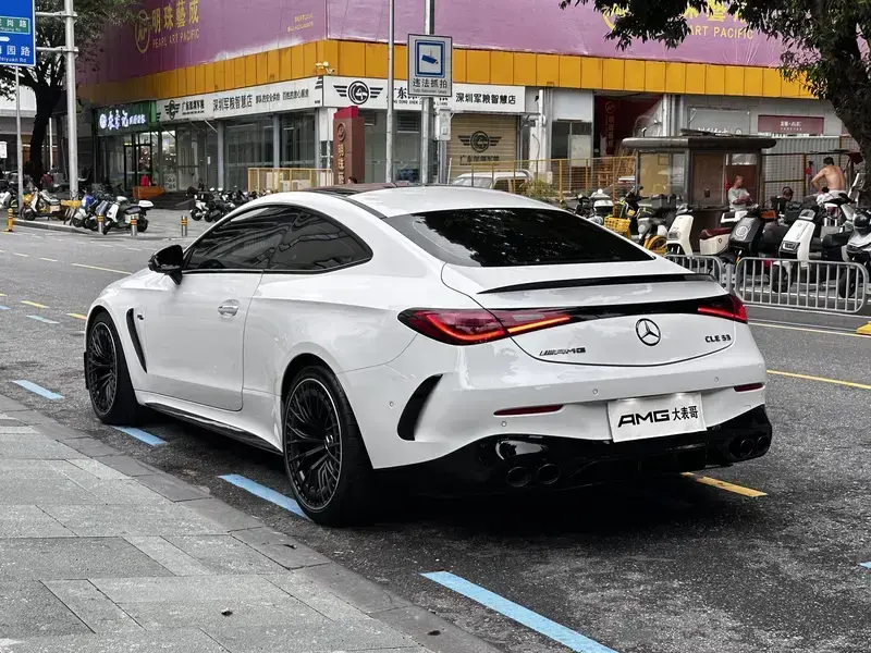 2025 Mercedes-Benz CLE AMG с пробегом 8 000 км