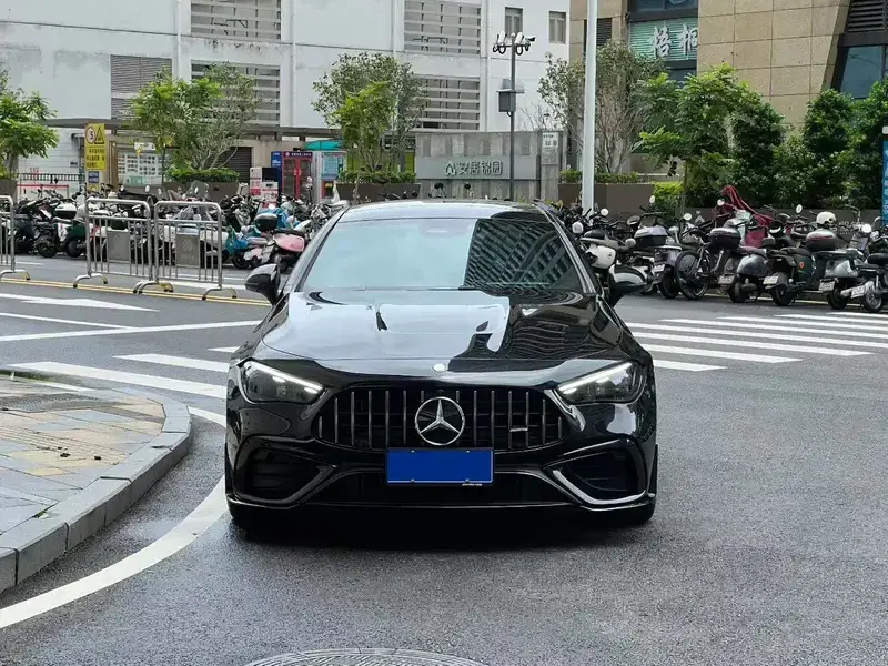 2025 Mercedes-Benz CLE AMG с пробегом 15 000 км
