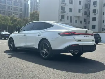 2025 MG 7 с пробегом 8 400 км
